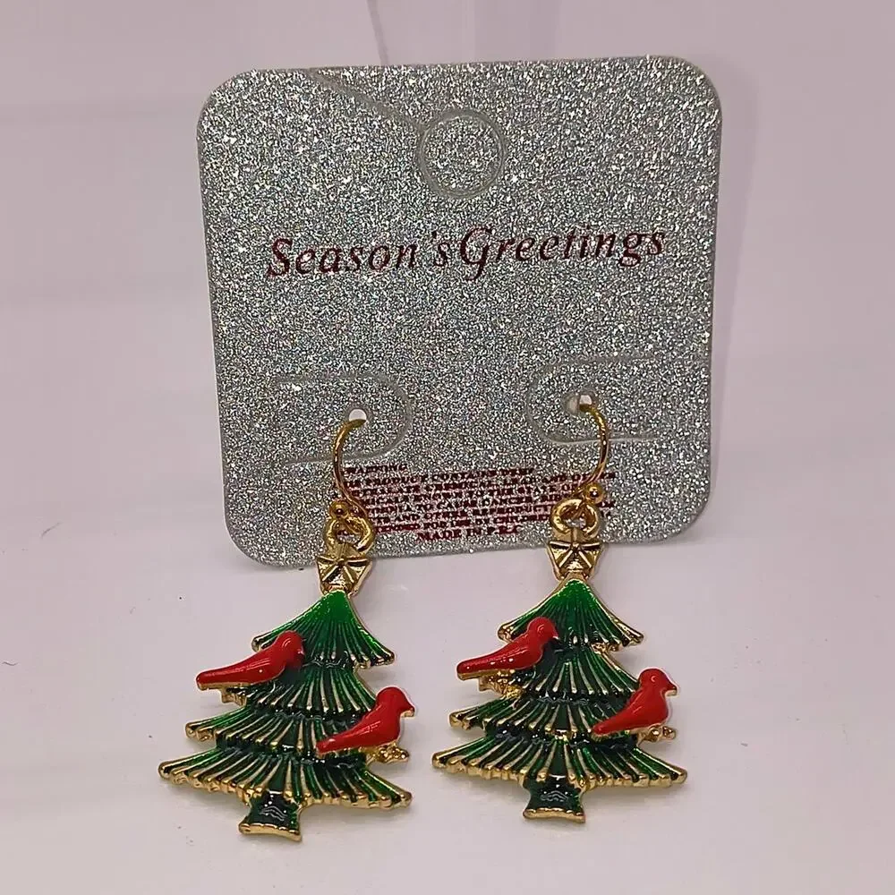 C 7 christmas tree earrings with